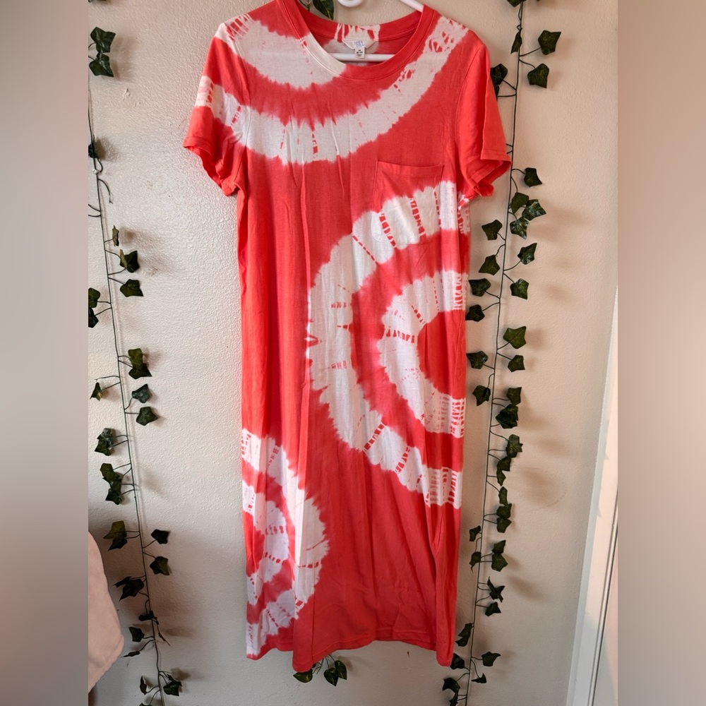 Time and Tru | Tie-Dye Coral and White Maxi Dress